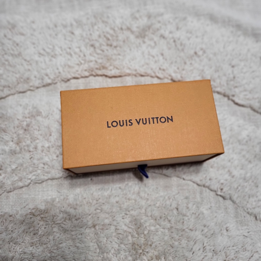 Louis Vuitton sunglasses box